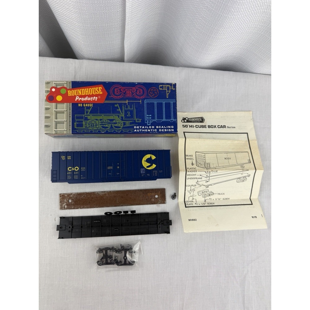 Roundhouse HO-Scale 50' Hi Cube Rib Side Box #1826 Un Assembled Chessie C & O